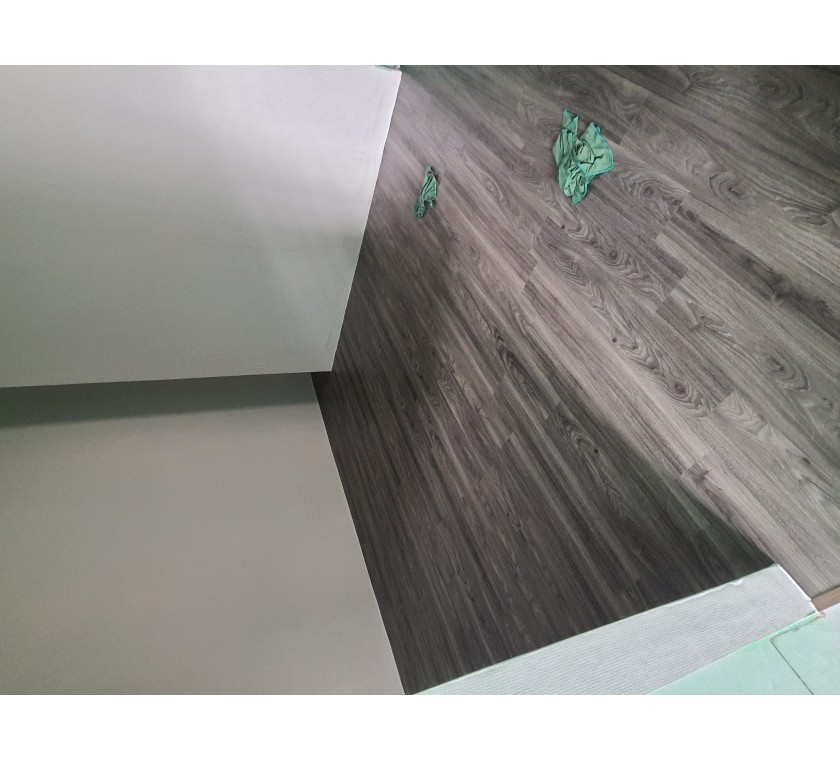 Bán sàn nhựa dán keo ở bà rịa vũng tàu