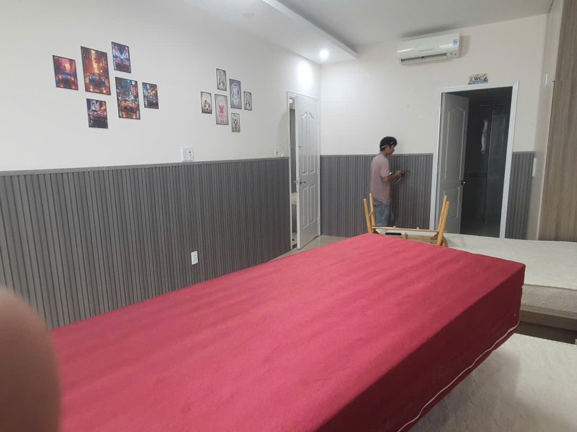 Ốp lamri chân tường chống thấm